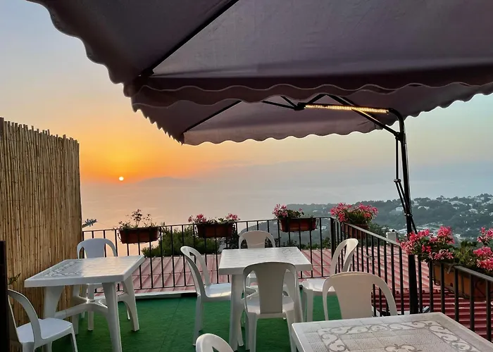 Le Ginestre Di Capri Bb & Holiday House