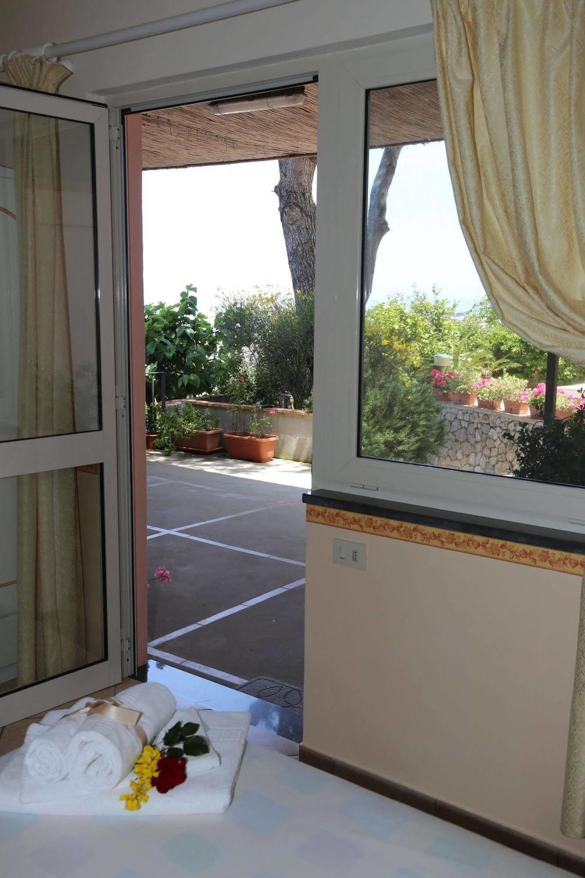 Bed & Breakfast Le Ginestre Di Capri Bb & House Anacapri (Isola di Capri)