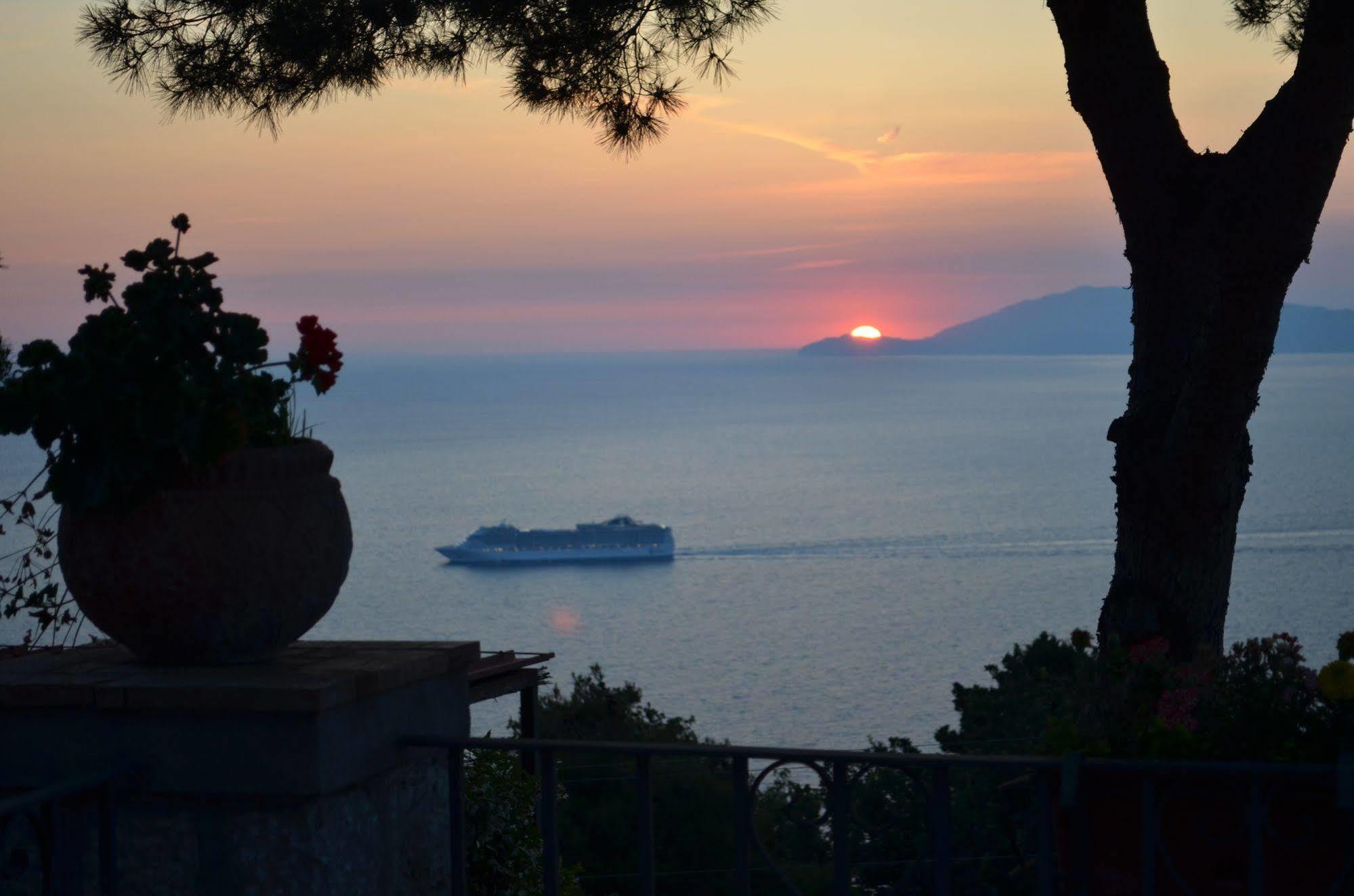 Le Ginestre Di Capri Bb & Holiday House 2* Anacapri (Isola di Capri)
